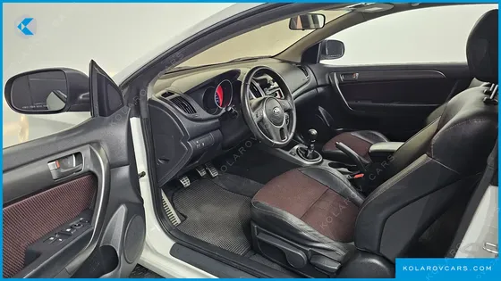 KIA FORTE 2.0 DELUXE