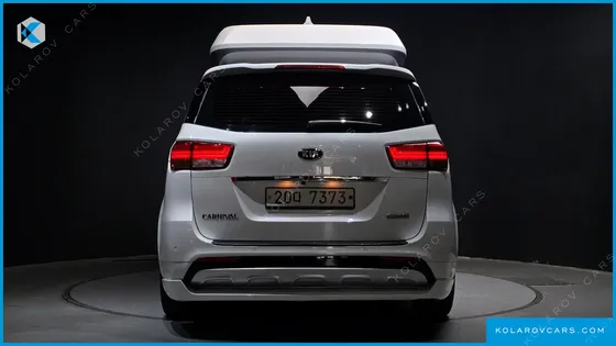 KIA CARNIVAL 9-SEATER HI-LIMOUSINE
