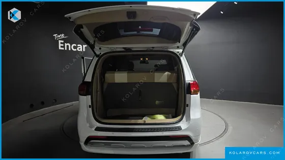 KIA CARNIVAL 9-SEATER HI-LIMOUSINE