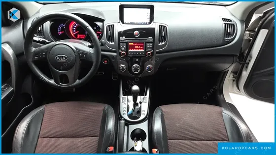 KIA FORTE 2.0 DELUXE