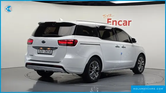 KIA CARNIVAL 9-SEATER PRESTIGE