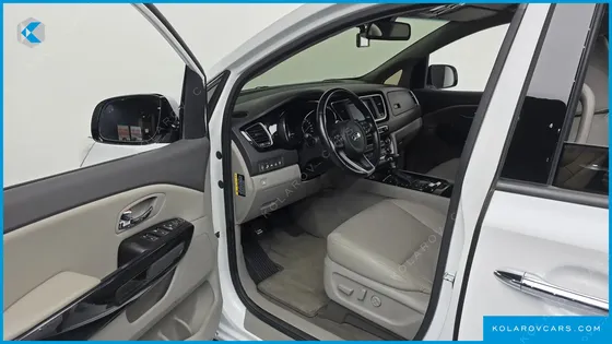 KIA CARNIVAL 9-SEATER PRESTIGE