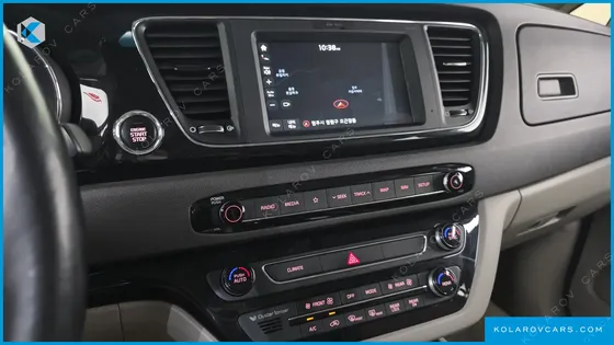 KIA CARNIVAL 9-SEATER PRESTIGE