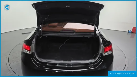 KIA FORTE 2.0 DELUXE RED PREMIUM