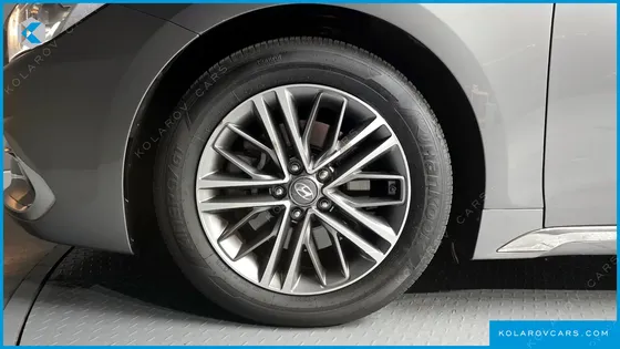 HYUNDAI GRANDEUR 2.4 PREMIUM