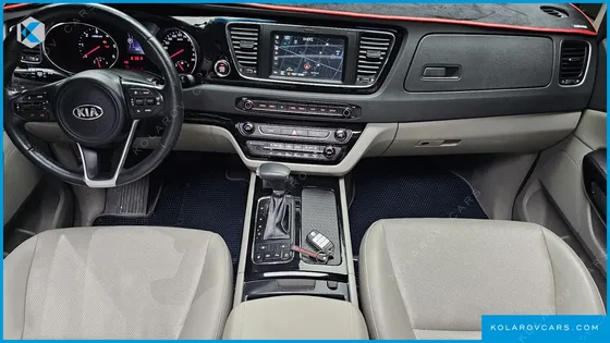 KIA CARNIVAL 9-SEATER PRESTIGE