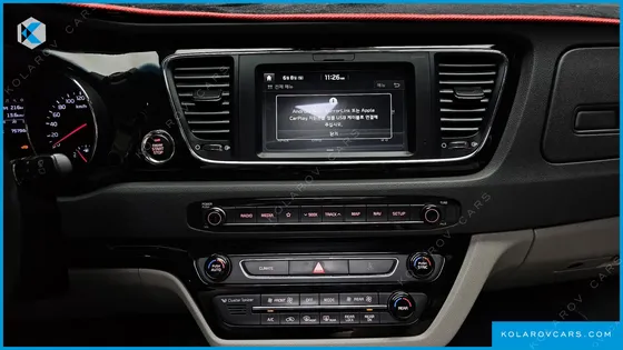 KIA CARNIVAL 9-SEATER PRESTIGE