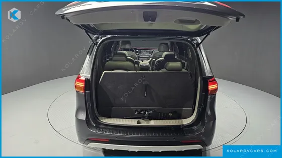 KIA CARNIVAL 9-SEATER PRESTIGE