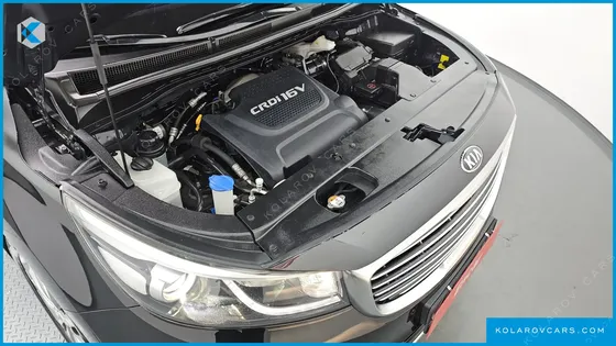 KIA CARNIVAL 9-SEATER PRESTIGE