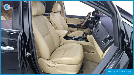 KIA CARNIVAL 9-SEATER PRESTIGE
