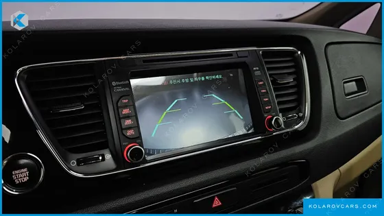 KIA CARNIVAL 9-SEATER PRESTIGE