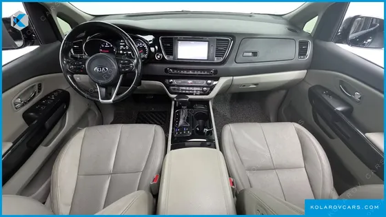 KIA CARNIVAL 9-SEATER NOBLESSE