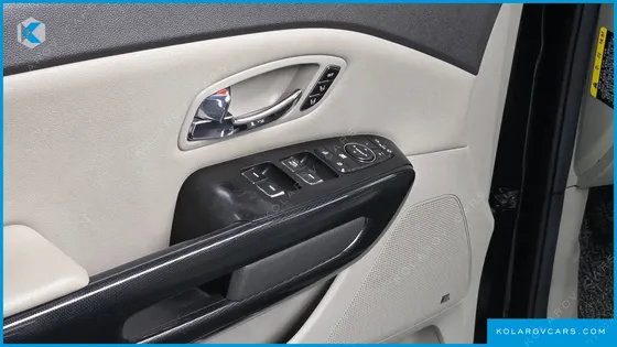 KIA CARNIVAL 9-SEATER NOBLESSE