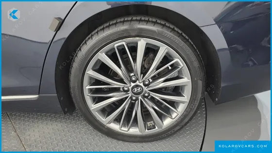 HYUNDAI GRANDEUR 3.0 EXCLUSIVE