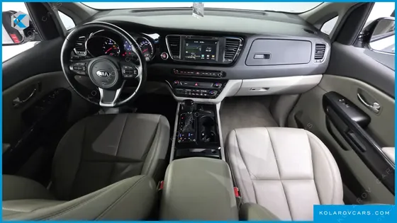 KIA CARNIVAL 9-SEATER NOBLESSE
