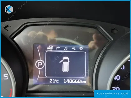 KIA CARNIVAL 9-SEATER PRESTIGE