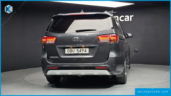 KIA CARNIVAL 9-SEATER NOBLESSE SPECIAL