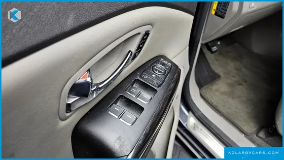 KIA CARNIVAL 9-SEATER NOBLESSE SPECIAL