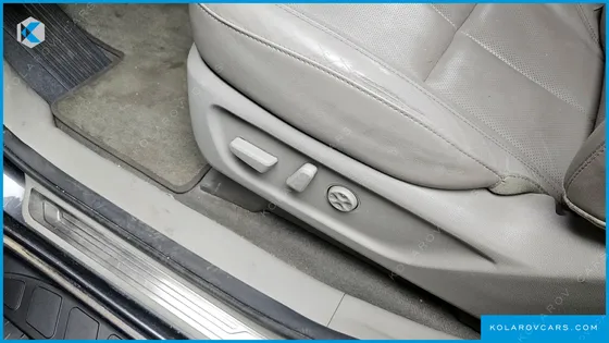 KIA CARNIVAL 9-SEATER NOBLESSE SPECIAL
