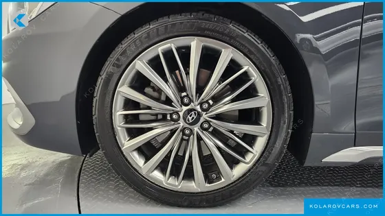 HYUNDAI GRANDEUR 3.3 CELEBRITY
