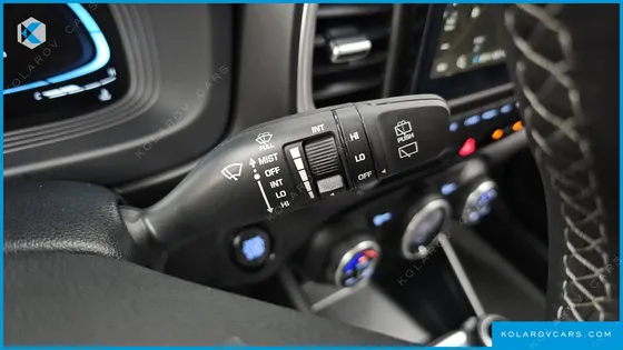 HYUNDAI VENUE 1,6 PREMIUM
