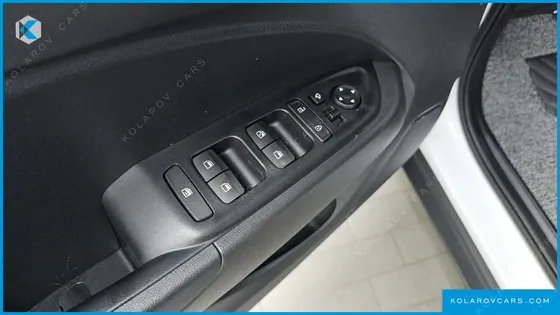 HYUNDAI VENUE 1,6 PREMIUM