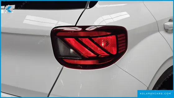 HYUNDAI VENUE 1,6 PREMIUM