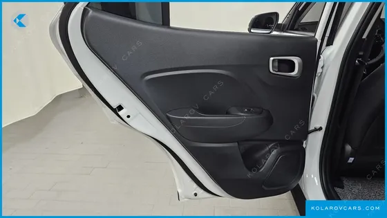 HYUNDAI VENUE 1,6 PREMIUM