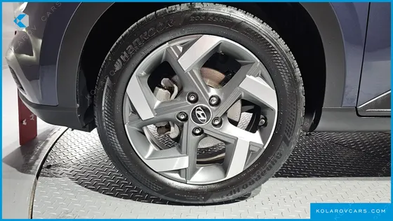 HYUNDAI VENUE 1.6 MODERN PLUS