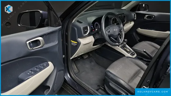 HYUNDAI VENUE 1.6 MODERN