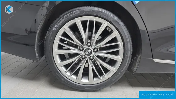 HYUNDAI GRANDEUR 3.0 EXCLUSIVE