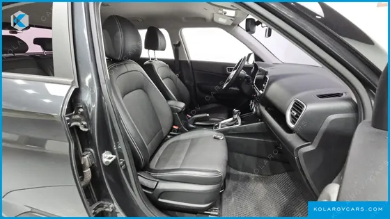 HYUNDAI VENUE 1.6 MODERN