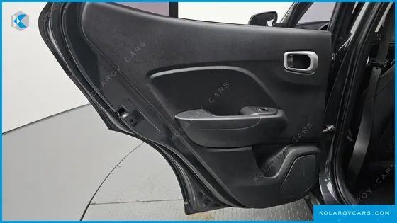 HYUNDAI VENUE 1.6 MODERN