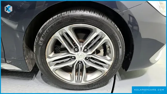 HYUNDAI GRANDEUR 2.4 SPECIAL