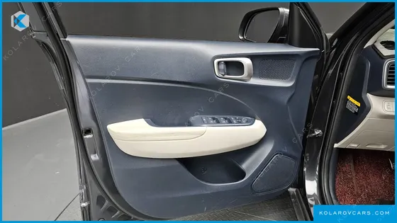 HYUNDAI VENUE 1.6 FLUX