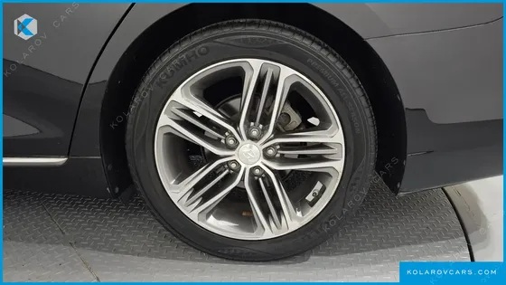 HYUNDAI GRANDEUR 3.0 LPI MODERN (RENTAL CAR)