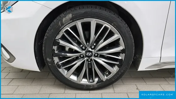 HYUNDAI GRANDEUR 2.2 DIESEL PREMIUM