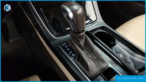 HYUNDAI GRANDEUR 2.2 DIESEL PREMIUM