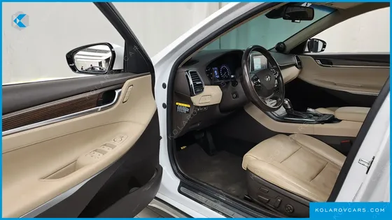 HYUNDAI GRANDEUR 2.2 DIESEL PREMIUM