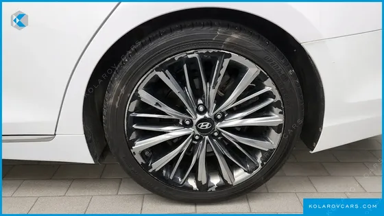 HYUNDAI GRANDEUR 2.2 DIESEL PREMIUM