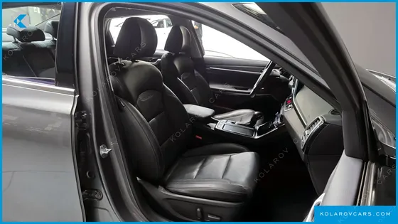 HYUNDAI GRANDEUR 3.0 LPI EXCLUSIVE (RENTAL CAR)
