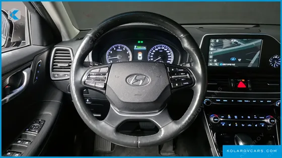 HYUNDAI GRANDEUR 3.0 LPI EXCLUSIVE (RENTAL CAR)