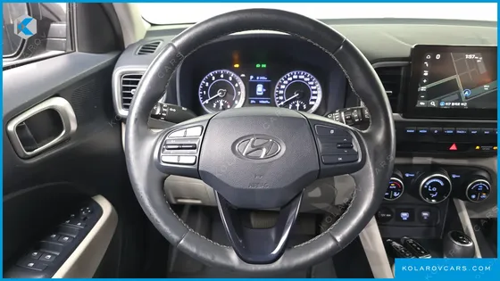 HYUNDAI VENUE 1.6 MODERN