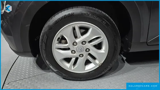 HYUNDAI VENUE 1.6 MODERN