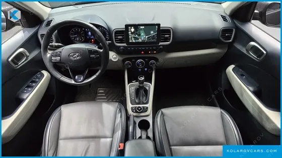 HYUNDAI VENUE 1.6 MODERN