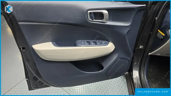HYUNDAI VENUE 1.6 MODERN