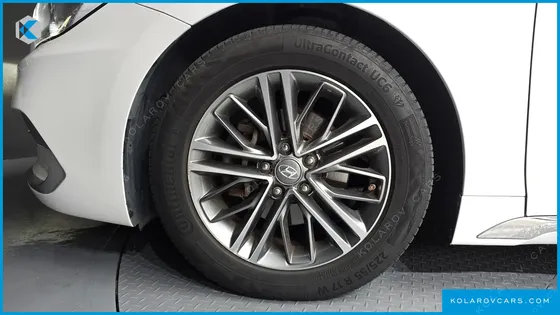 HYUNDAI GRANDEUR 3.0 LPI MODERN (RENTAL CAR)