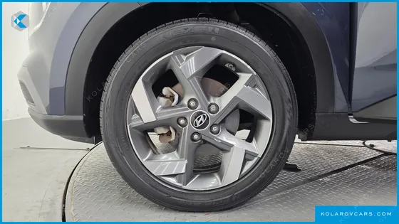 HYUNDAI VENUE 1.6 MODERN PLUS