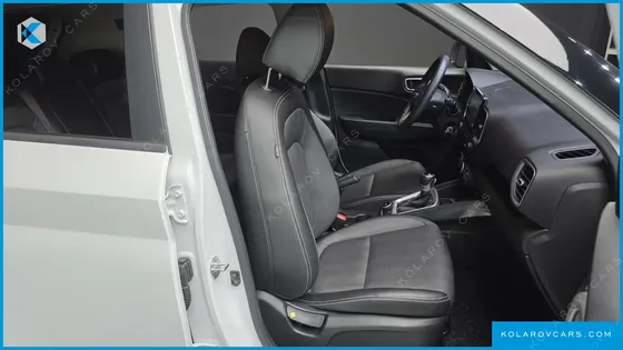 HYUNDAI VENUE 1.6 SMART