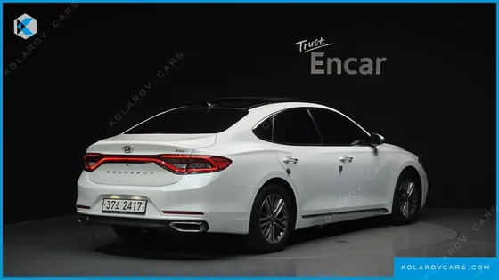 HYUNDAI GRANDEUR 2.2 DIESEL PREMIUM
